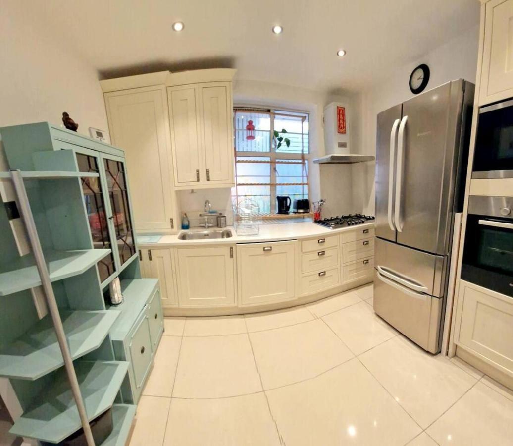 Вилла Modern 3-Bed House In Surrey Quays Лондон Экстерьер фото