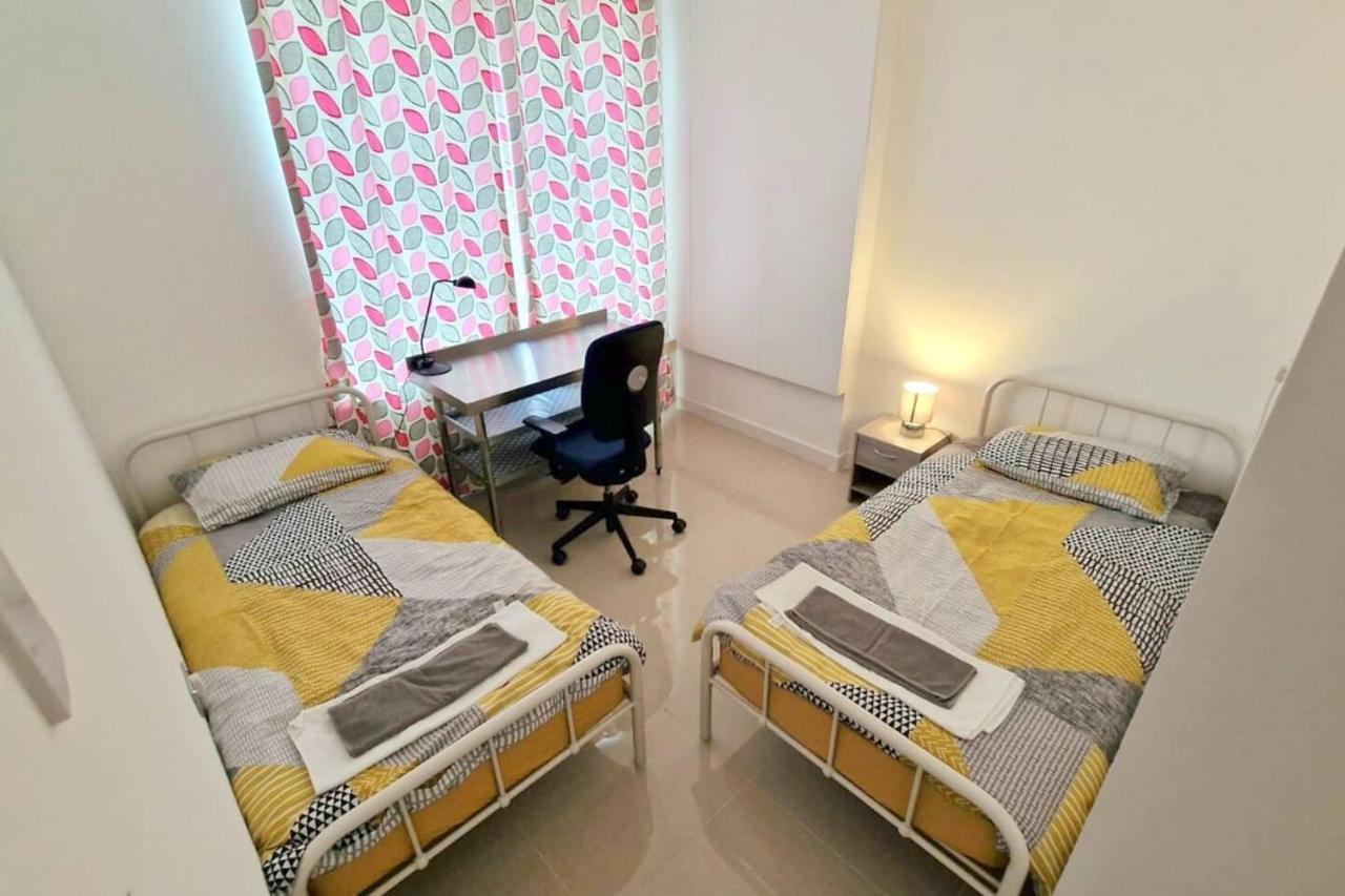 Вилла Modern 3-Bed House In Surrey Quays Лондон Экстерьер фото